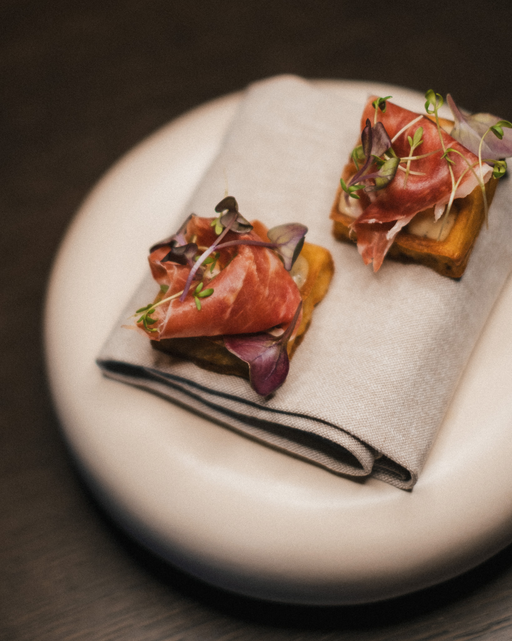 Delikat forret med lokale råvarer fra Restaurant Søfryd